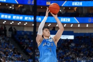 星空体育app下载-男篮官宣曾凡博、贺希宁与王浩然增补短训营，都是即战力球员！|季后赛|国家队|广东男篮|广东宏远|北京首钢_新浪体育_新浪新闻